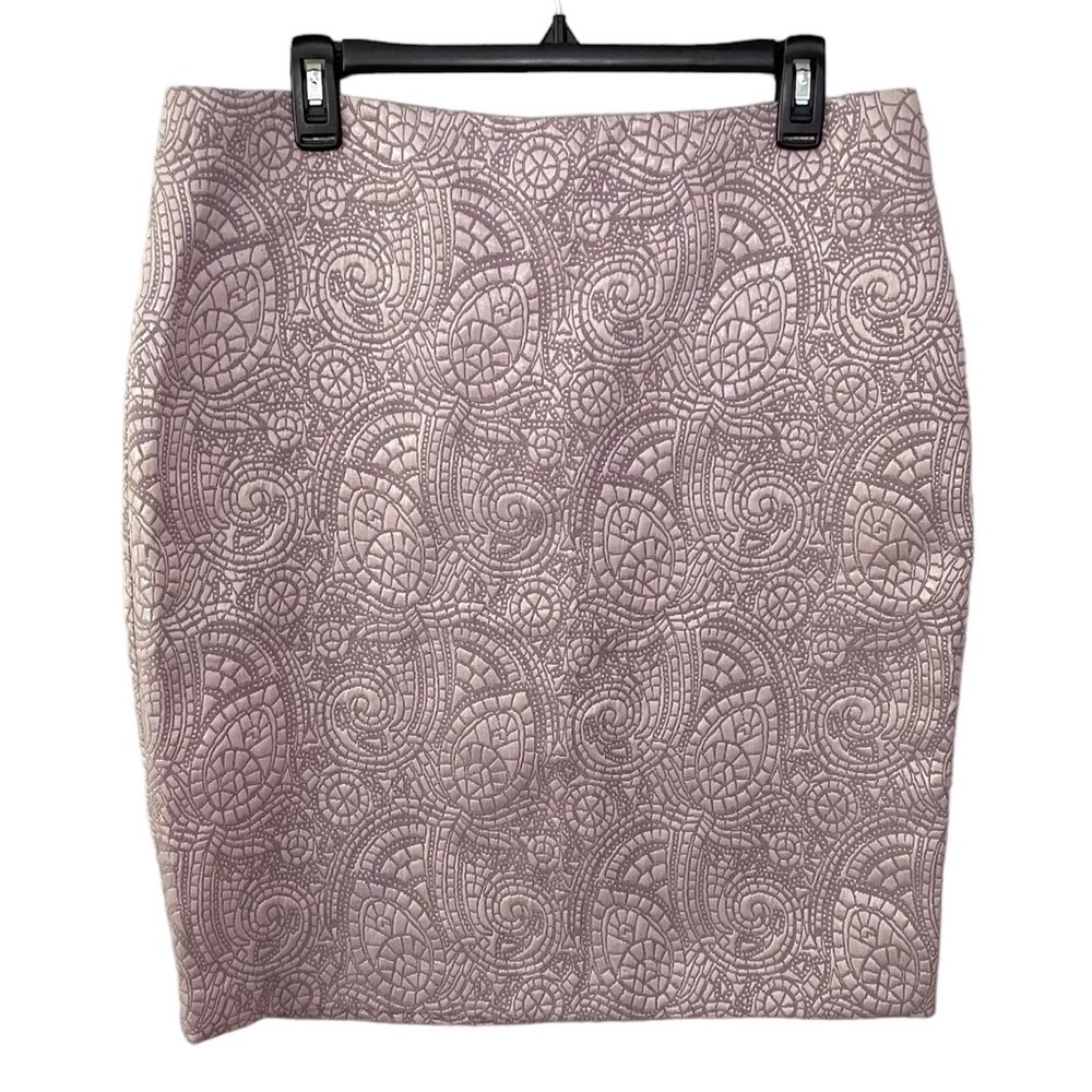 NWOT New York & Company Lavender Floral Embossed  Pencil Skirt